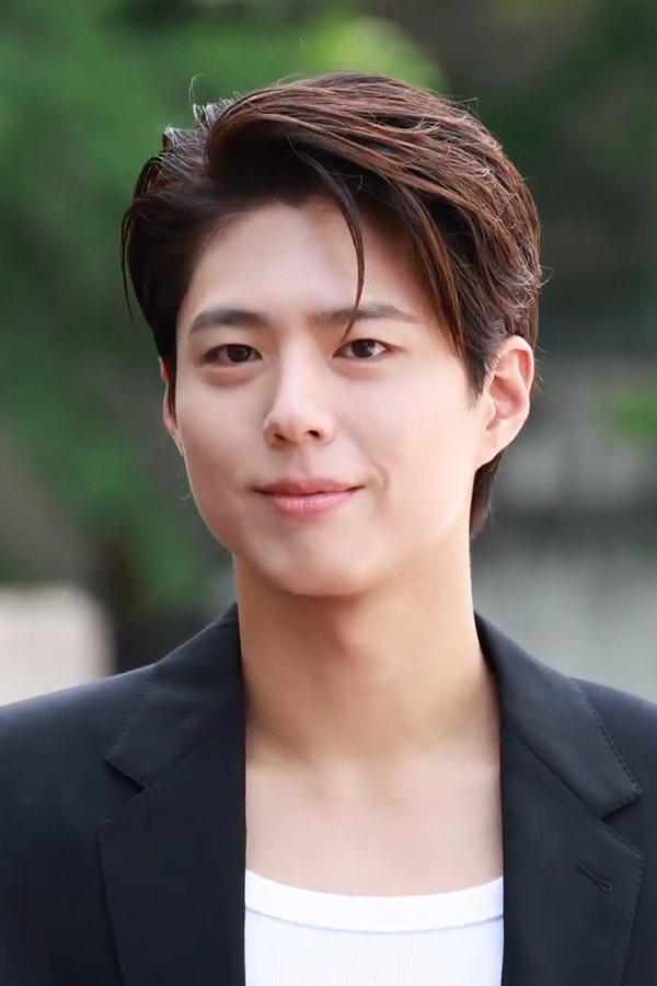 Park Bo-gum on his way to film The Seasons in July 2025
